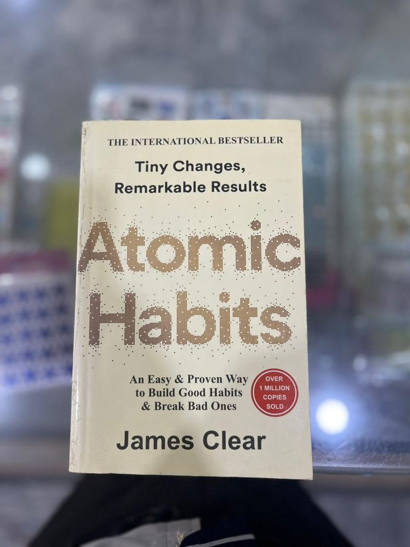 Atomic Habits by James Clear (Paperback)