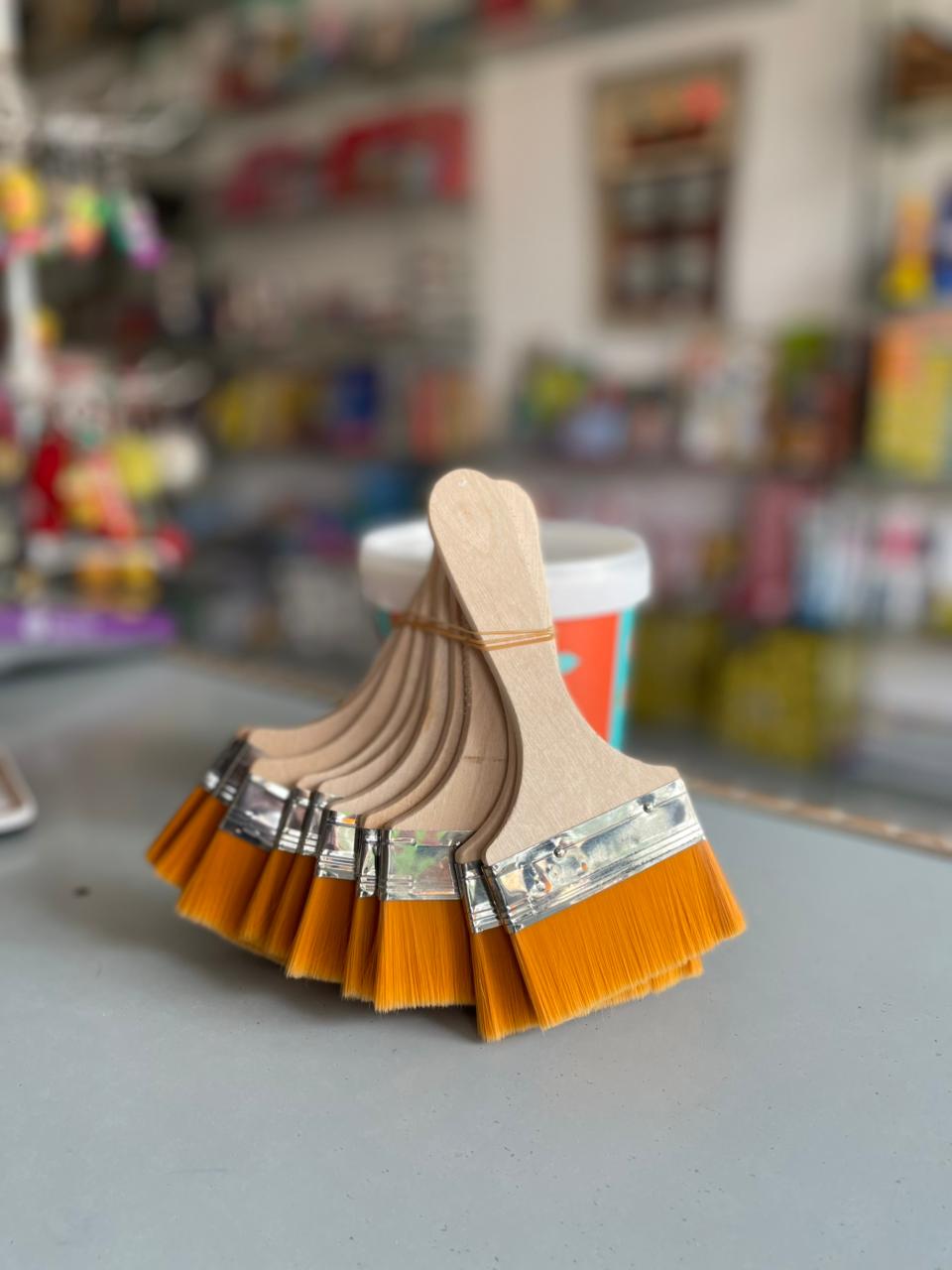 Artist Flat Paint Brush – Wooden Handle (Multiple Sizes)
