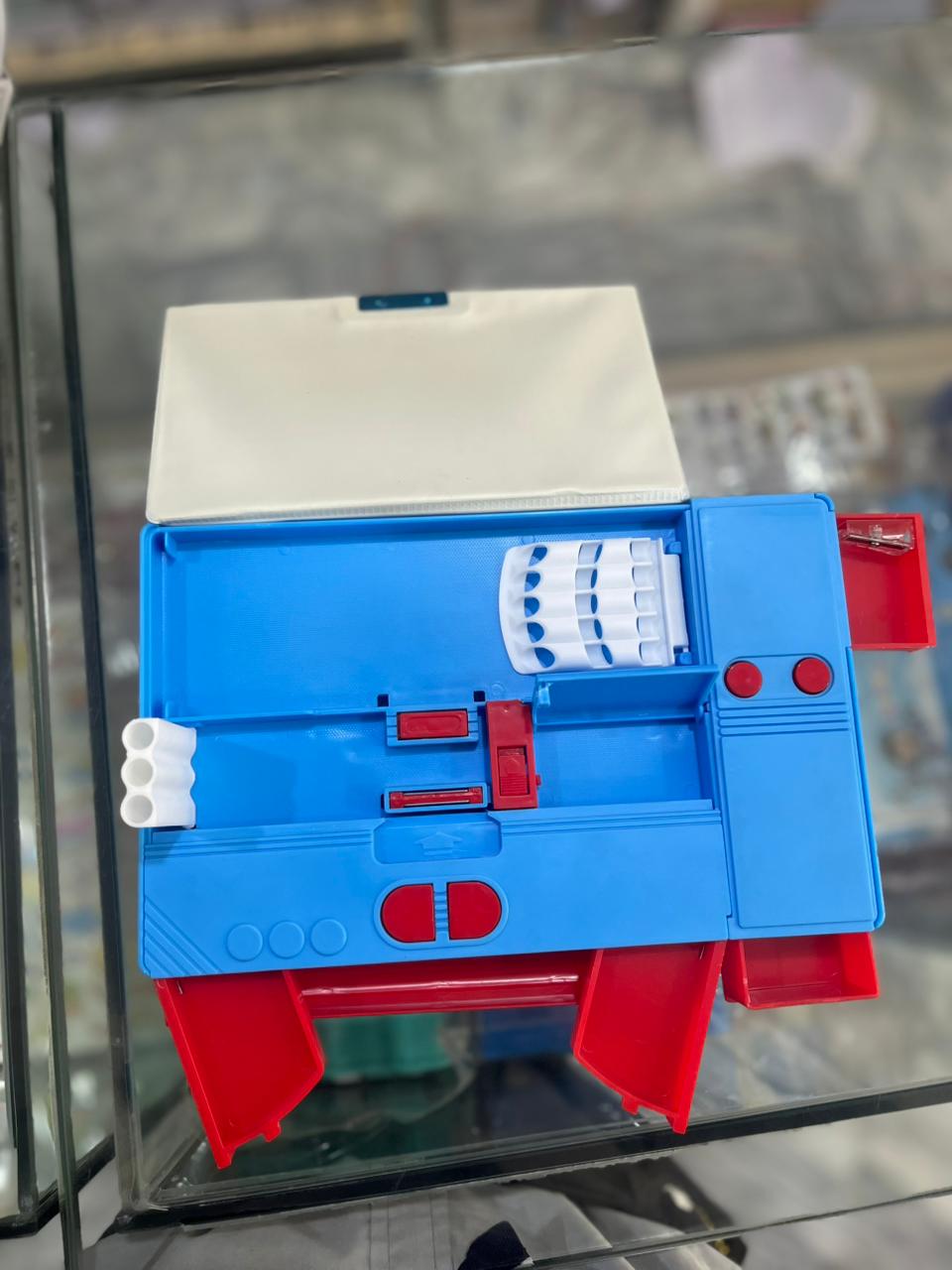 Official Marvel Spider-Man 3D Hard Shell Geometry Box & Pouch Set
