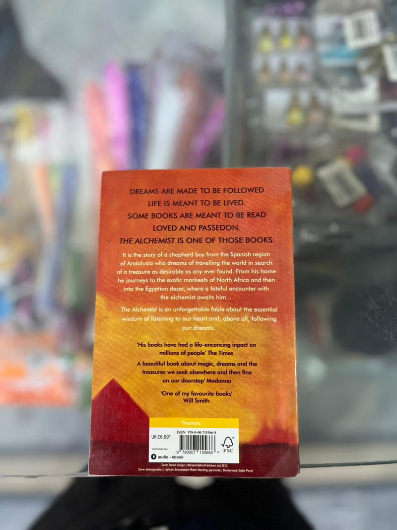 The Alchemist by Paulo Coelho (Paperback)