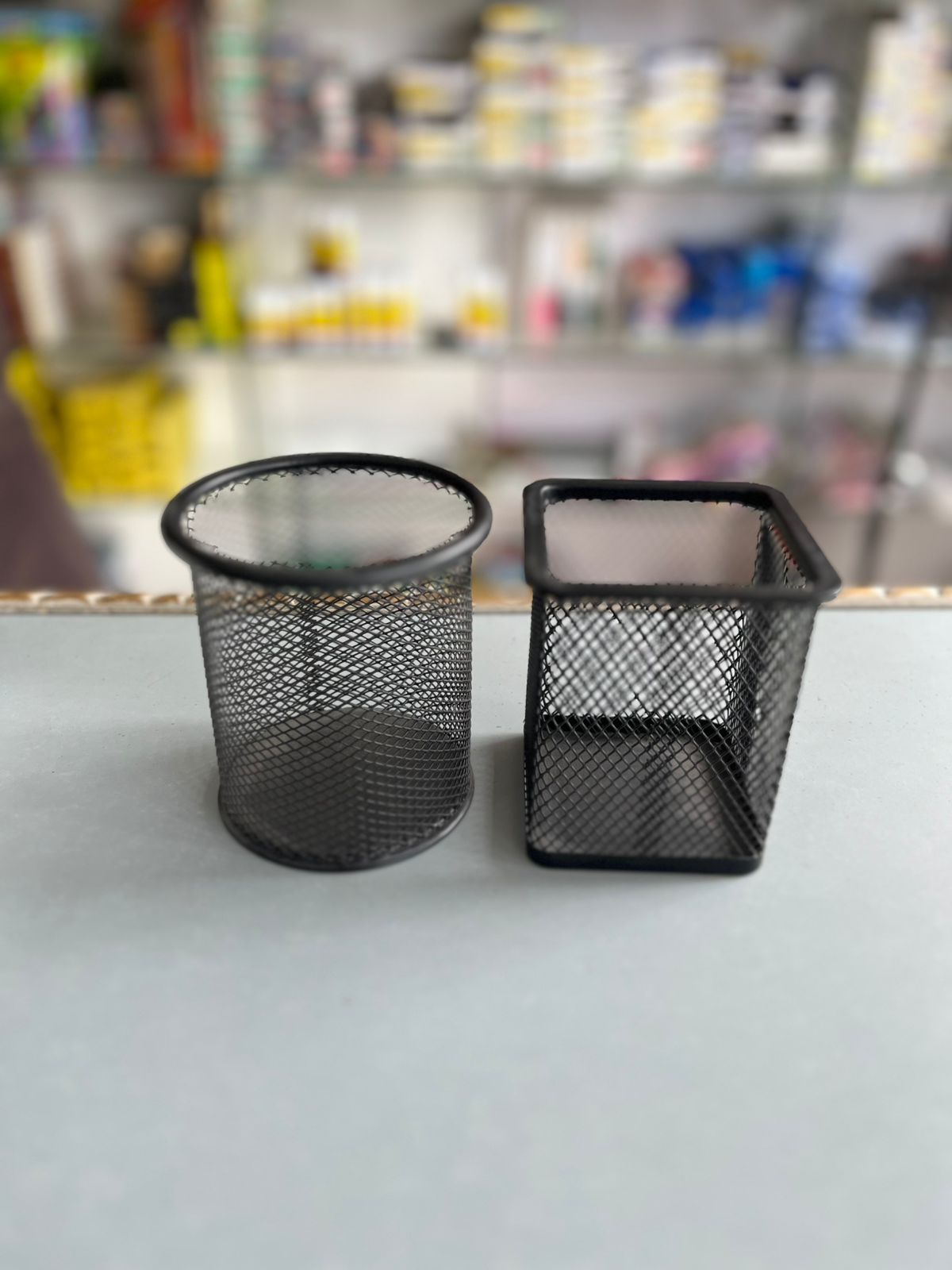 Minimalist Black Metal Mesh Pen Holder & Desk Organizer