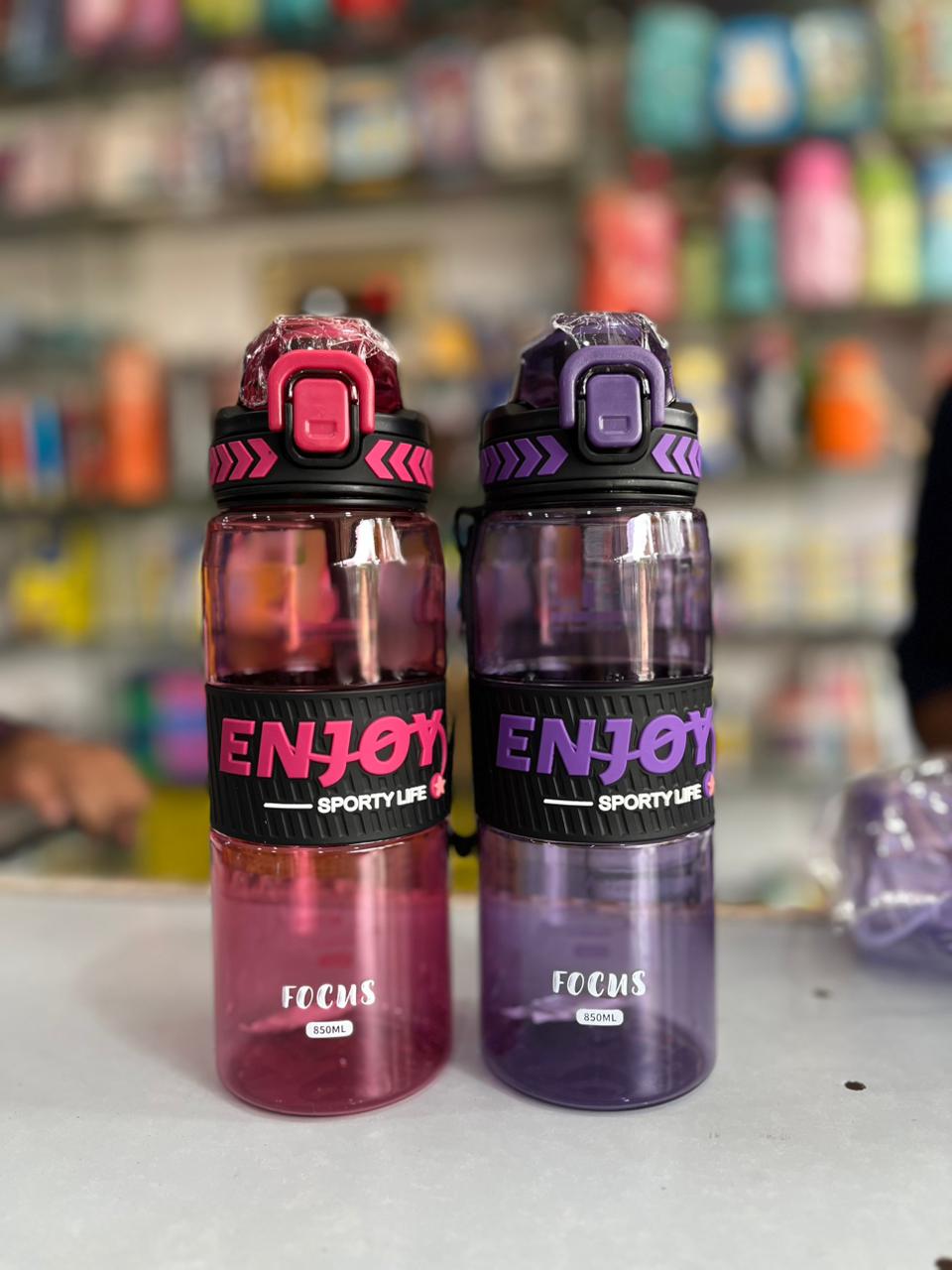 Premium 850ml Sporty Leak-Proof Water Bottle with Straw & Strap