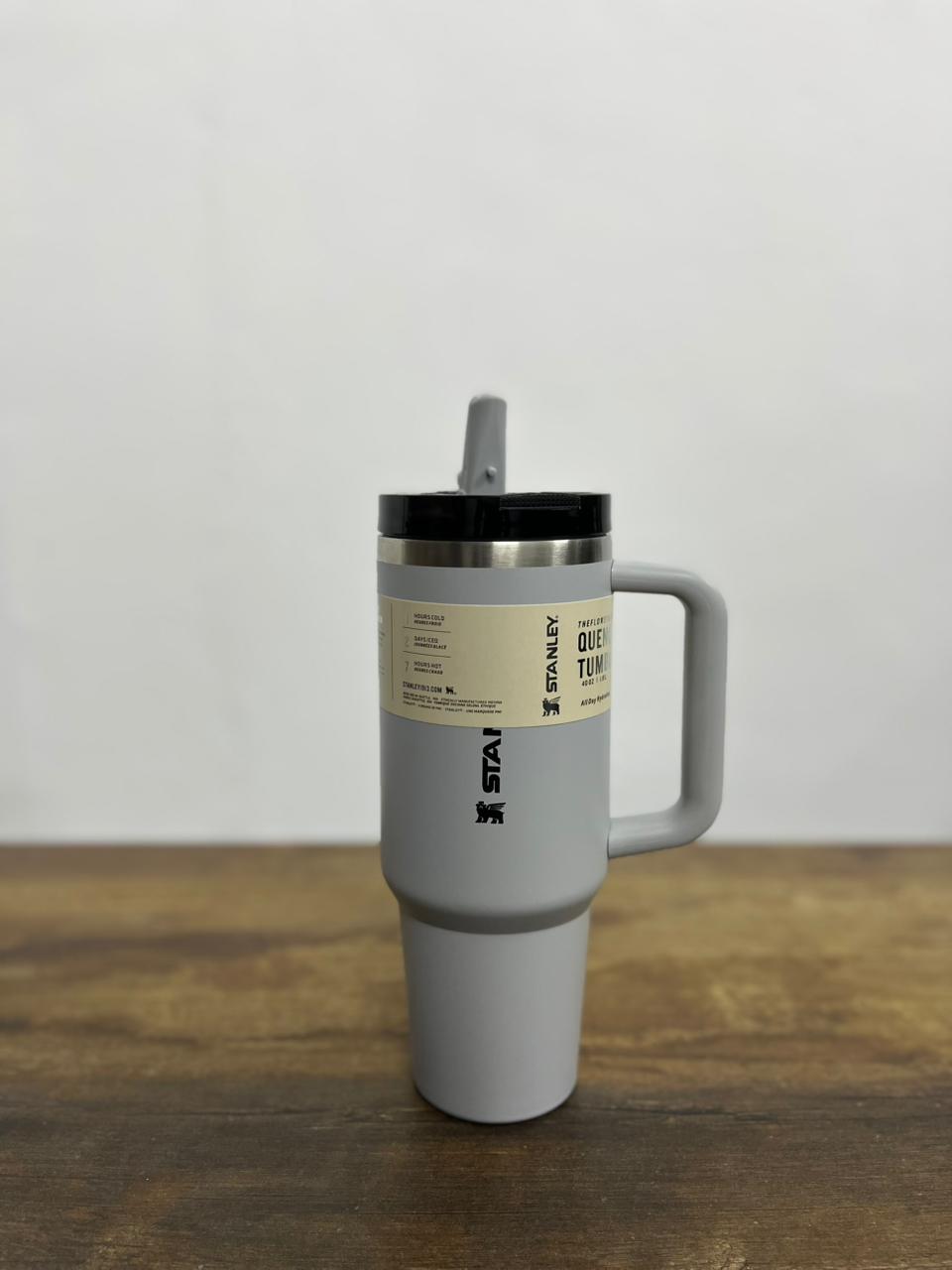 Stanley The FlowState™ Quencher H2.0 Tumbler (40 oz)